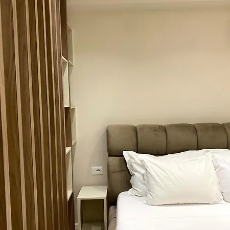 Modern For 2 ,calm, Balcony&walkable Area Apartment