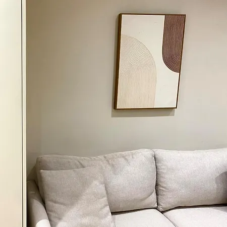 公寓 Modern For 2 ,calm, Balcony&walkable Area *