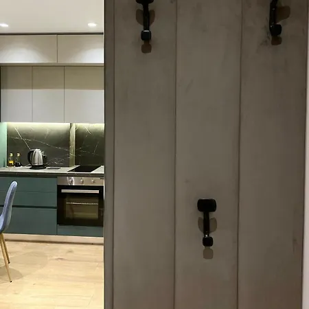 Modern For 2 ,calm, Balcony&walkable Area