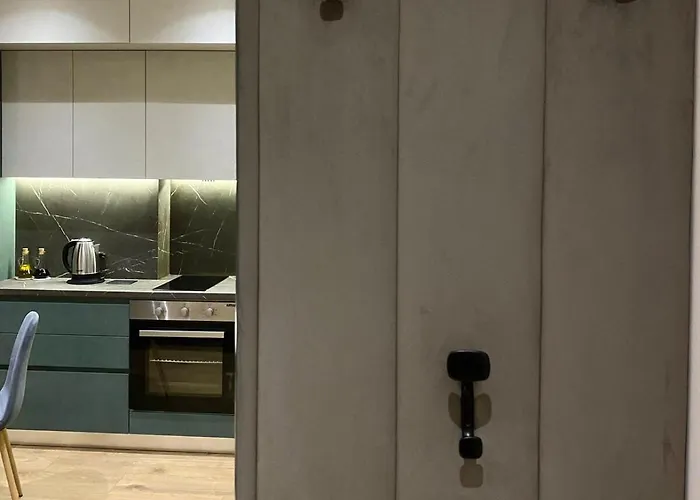 Modern For 2 ,calm, Balcony&walkable Area